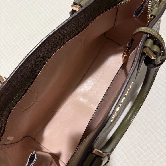 Michael Kors Selma Medium Satchel in Army Green - Picture 3 of 4